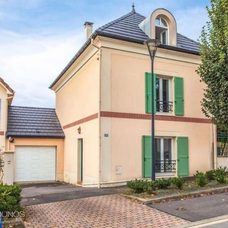 Family Disney House Magny-le-Hongre Buitenkant foto